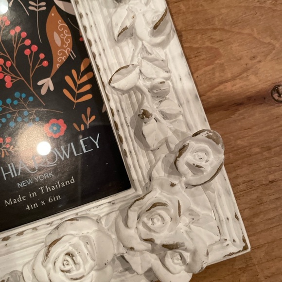 Cynthia Rowley Shabby Chic Distressed Wood Photo Frame 4x6 EUC - Picture 2 of 4